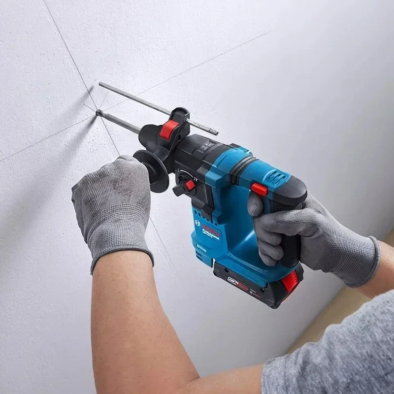 مطرقة دوارة لاسلكية BOSCH GBH  - مراجعة Power Tools Professional وسعره